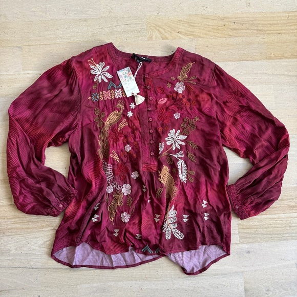 JOHNNY WAS Zuzu Field Henley Blouse NWT - Picture 3 of 4